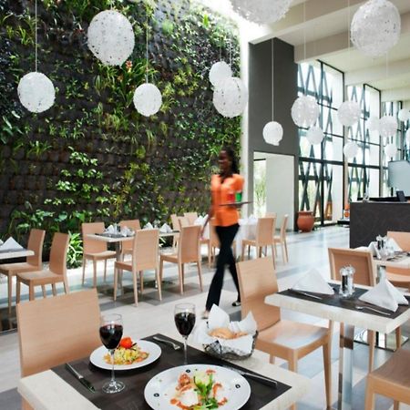 Mina Hotel Libreville Exterior photo